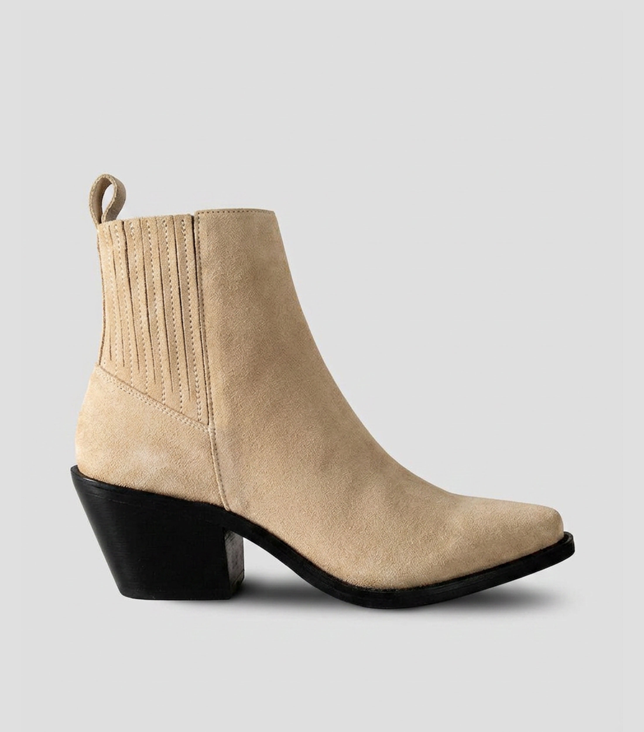 Botines en Gamuza con n Tacón Medio Ancho Mujer